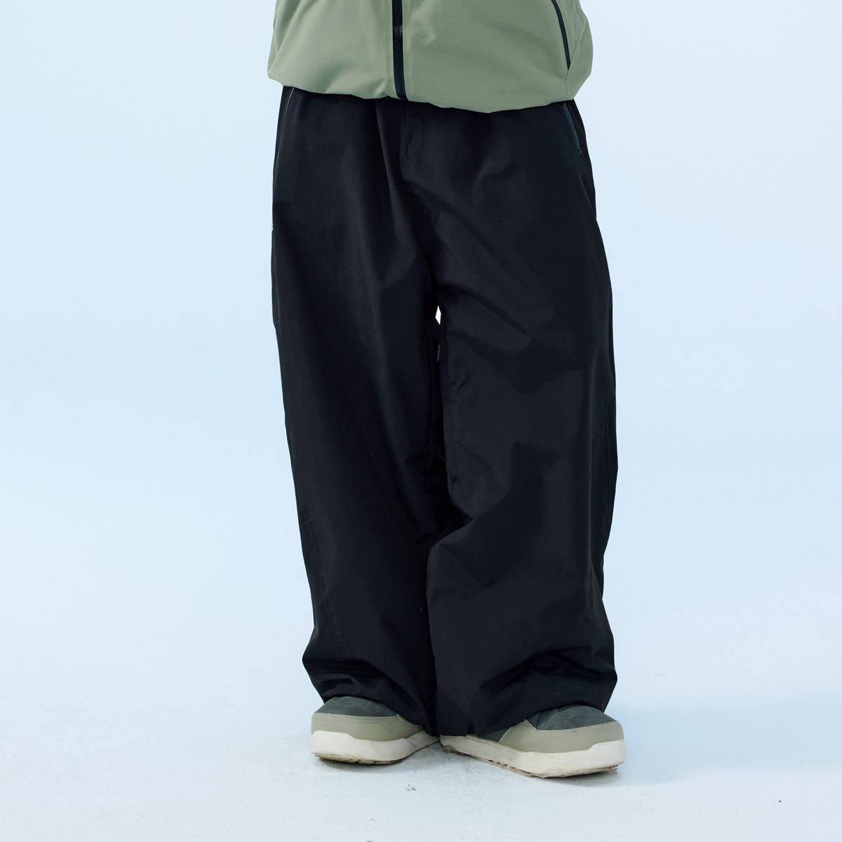 Waterproof Fleece-lined Loose-fit Insulated Snowboard Pants – Unisex