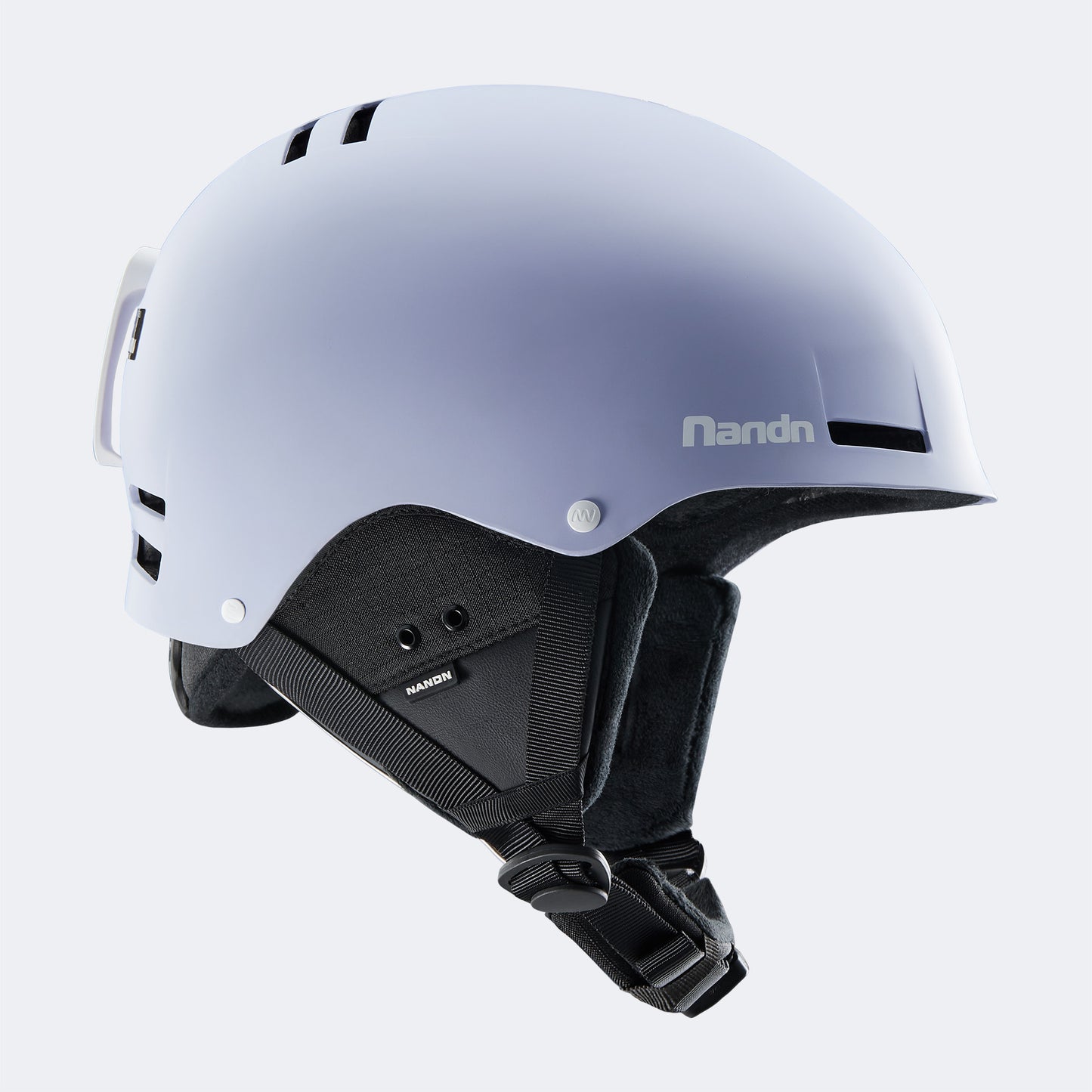 Warm and impact-resistant ski helmet NT30II