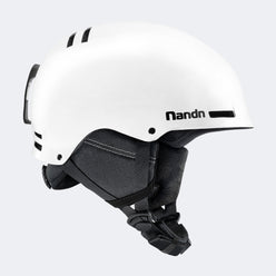 Small brim warm and shockproof ski helmet NT30