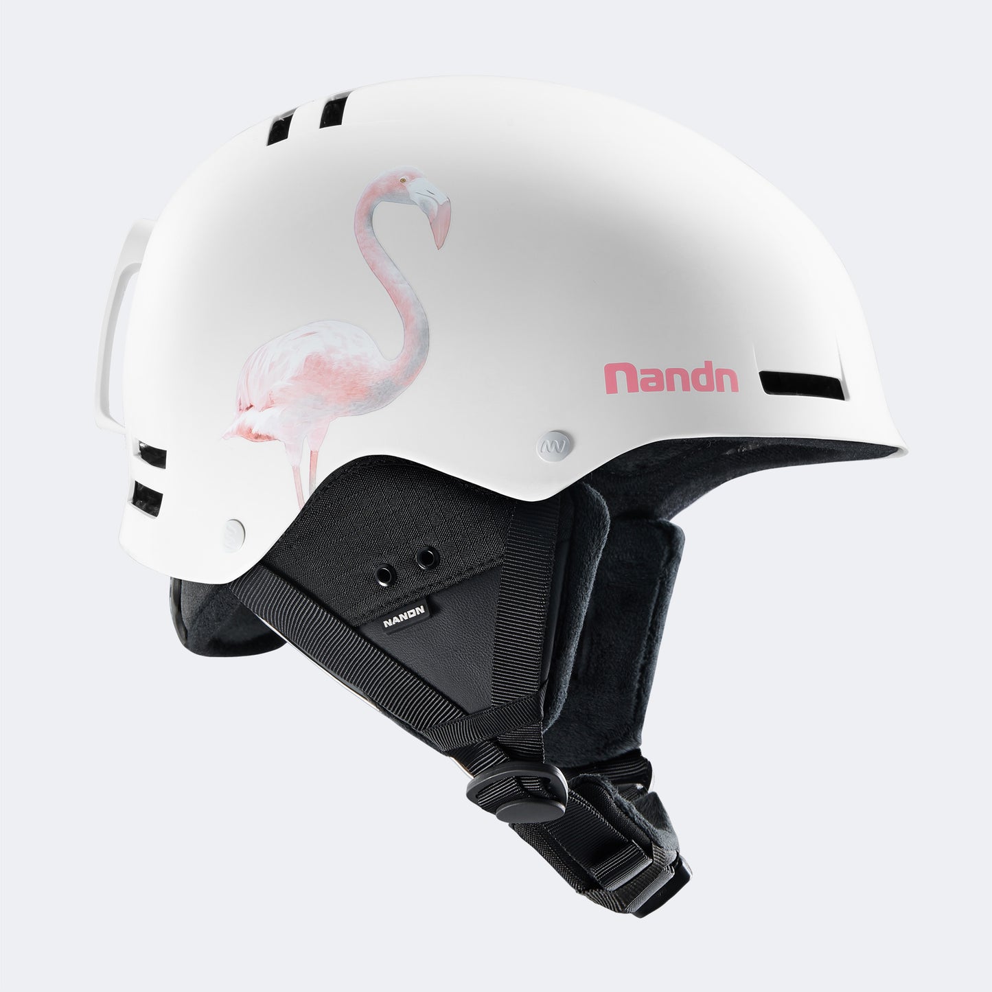 Small brim warm and shockproof ski helmet NT30