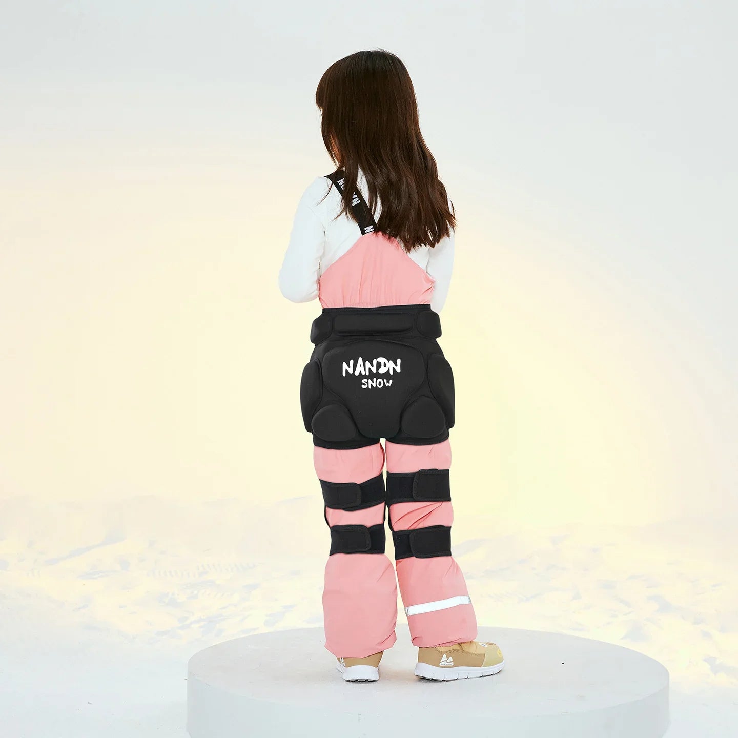 Protections hanches et genoux NANEND pour enfants, résistantes aux chutes, à usure rapide et avec rembourrage épais. 