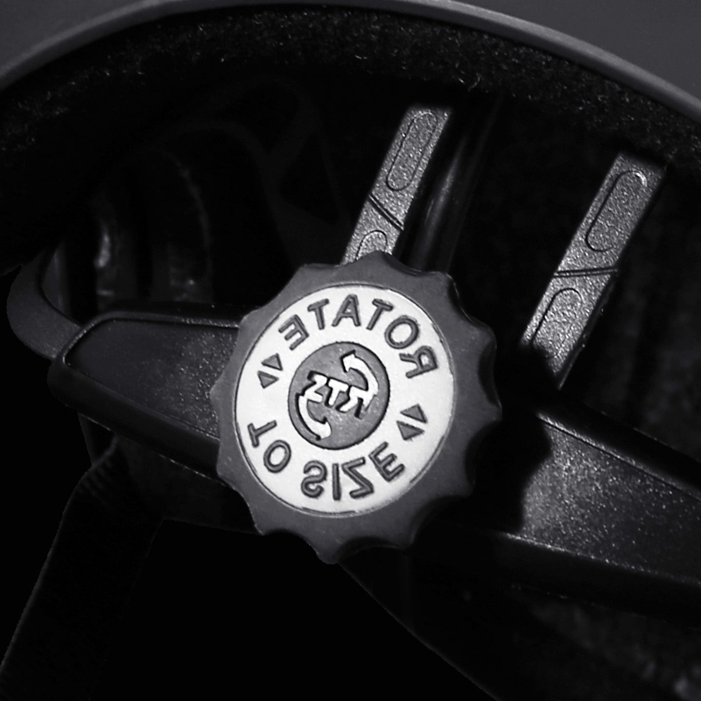 NANEND Warm and impact-resistant ski helmet NT30II