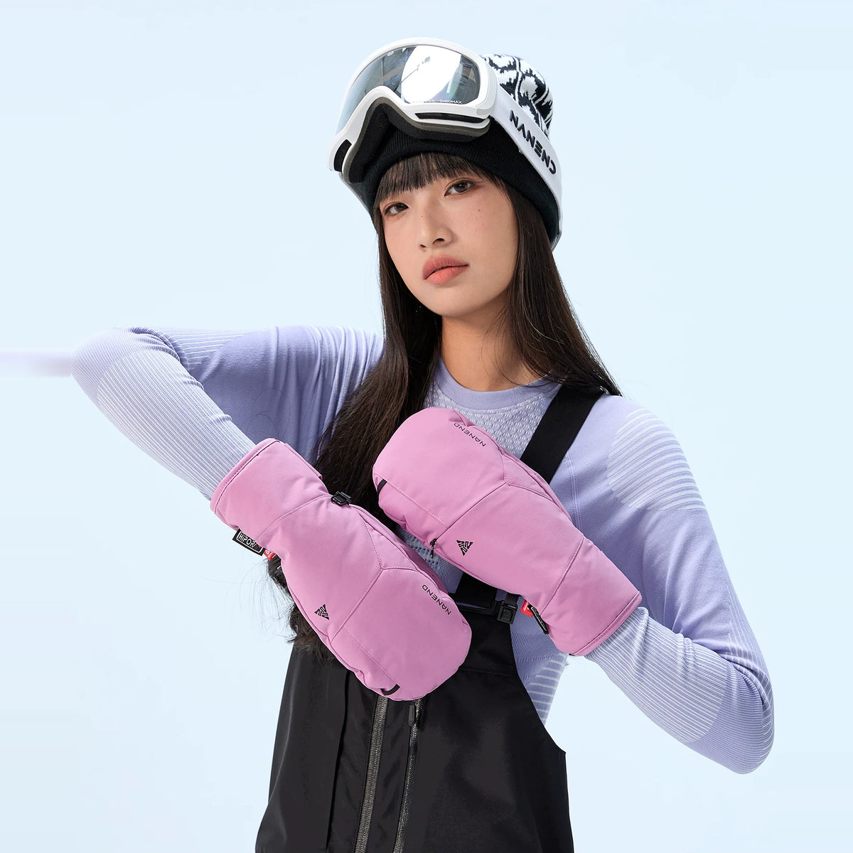 Model wearing Frostvine Purple NANEND PrimaLoft® Professional waterproof ski mittens (Frostvine Purple)