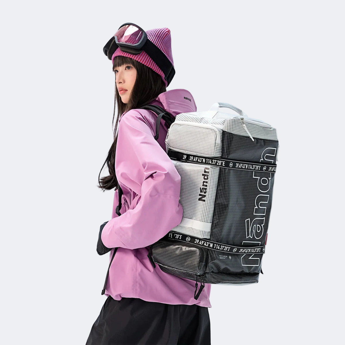 30L Multifunctional Ski Backpack with Wet/Dry Separation Compartment