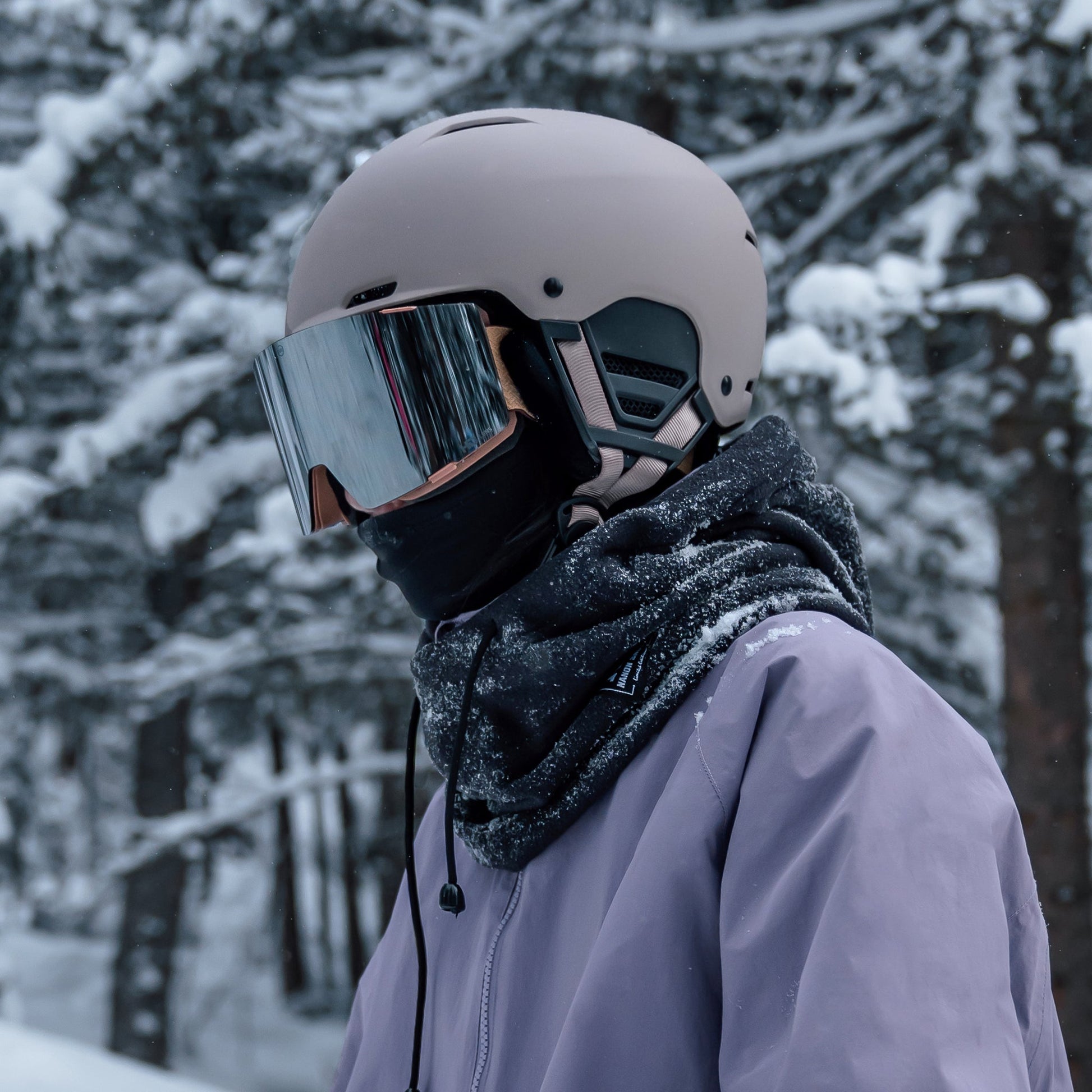 Adjustable ventilated ski helmet NT32 - NANEND