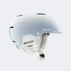 Adjustable ventilated ski helmet NT32
