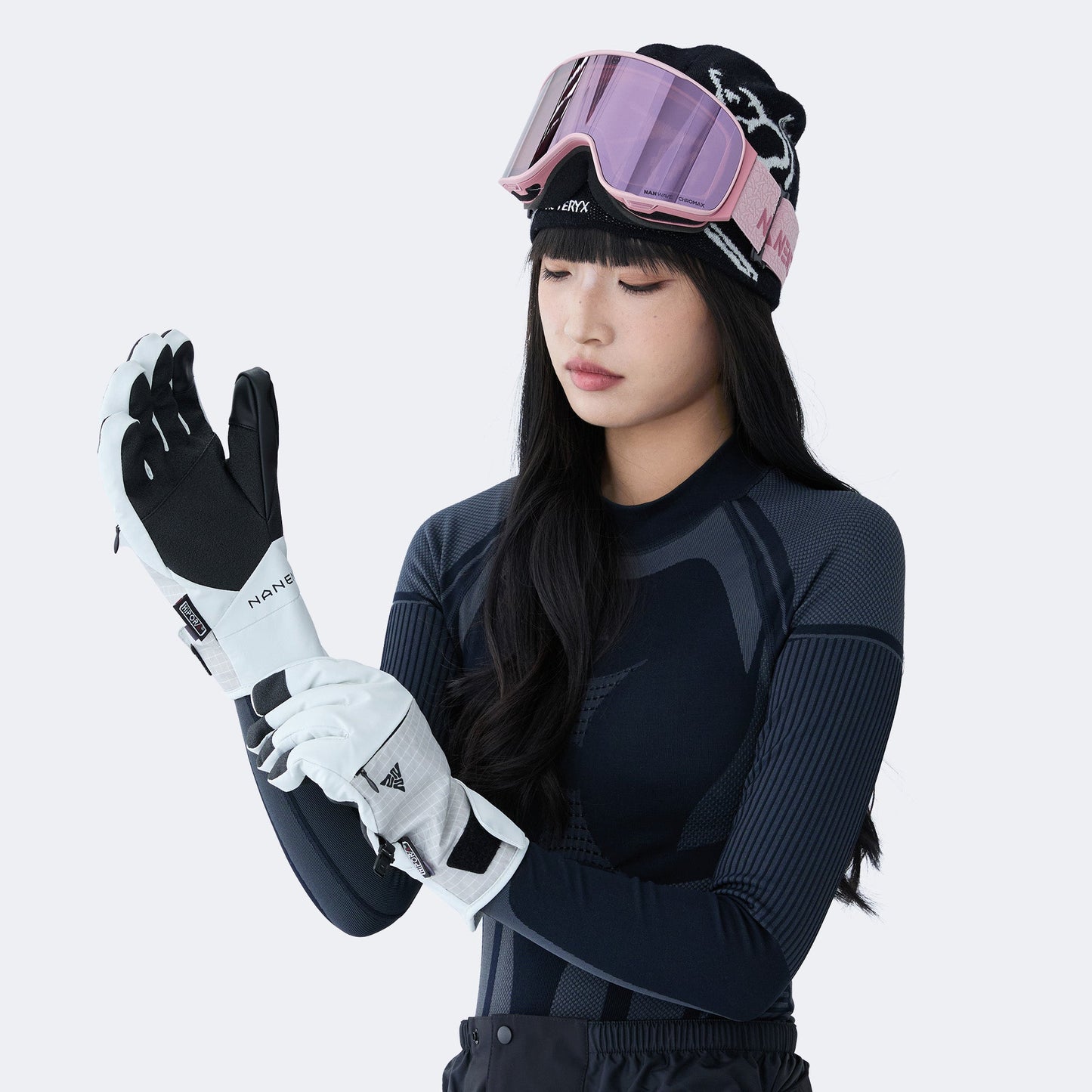 Gold Primaloft® Insulated Touchscreen Ski Gloves – Waterproof & Wear-Resistant - NANEND