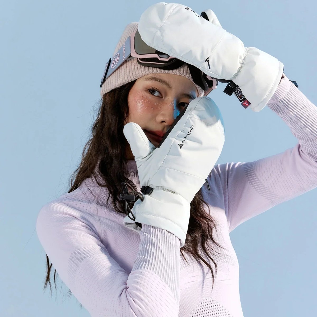 ski gloves with goggle wiper NANEND Touchscreen Ski Gloves