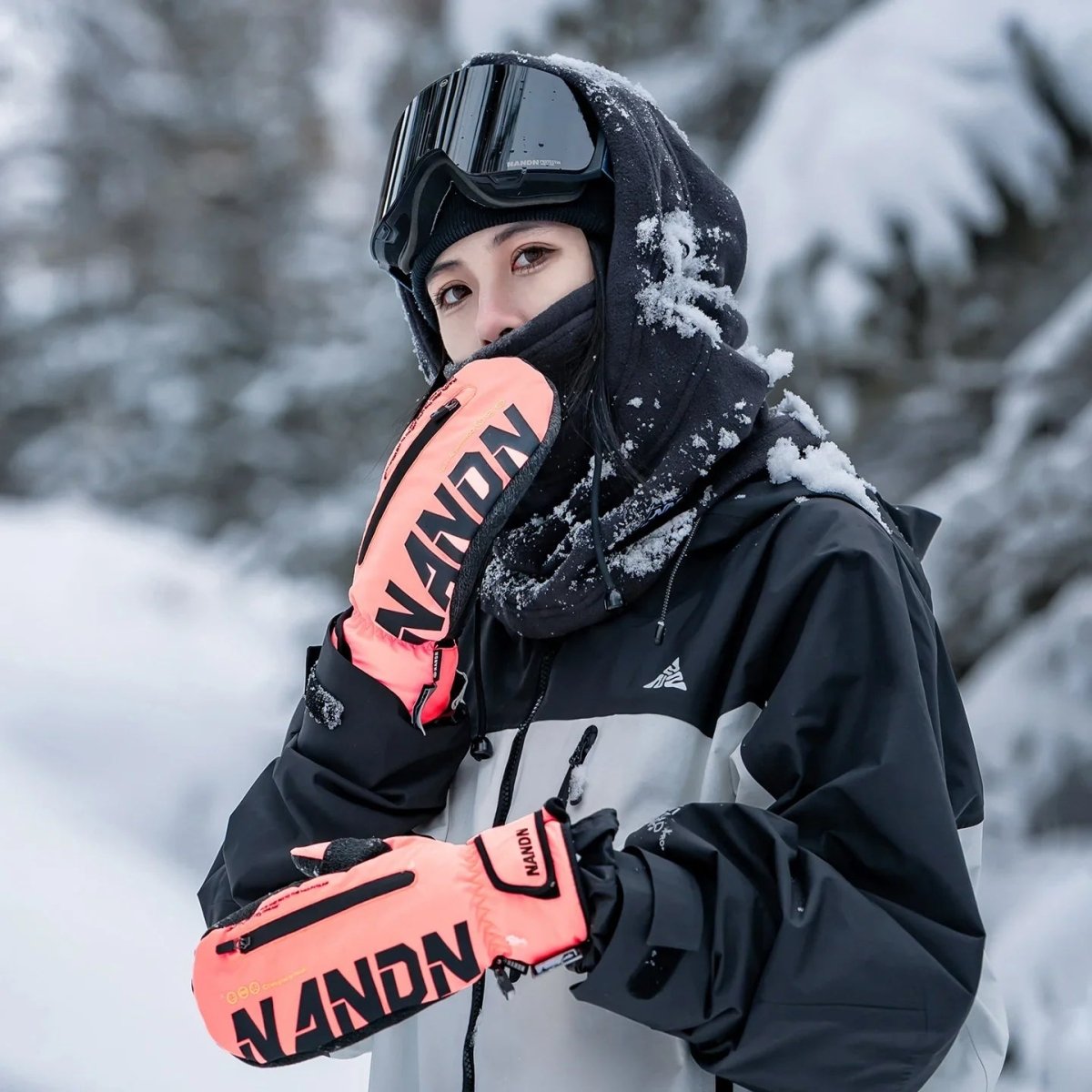 NANEND Professional ski gloves with built - in wrist protection and waterproof design - NANEND