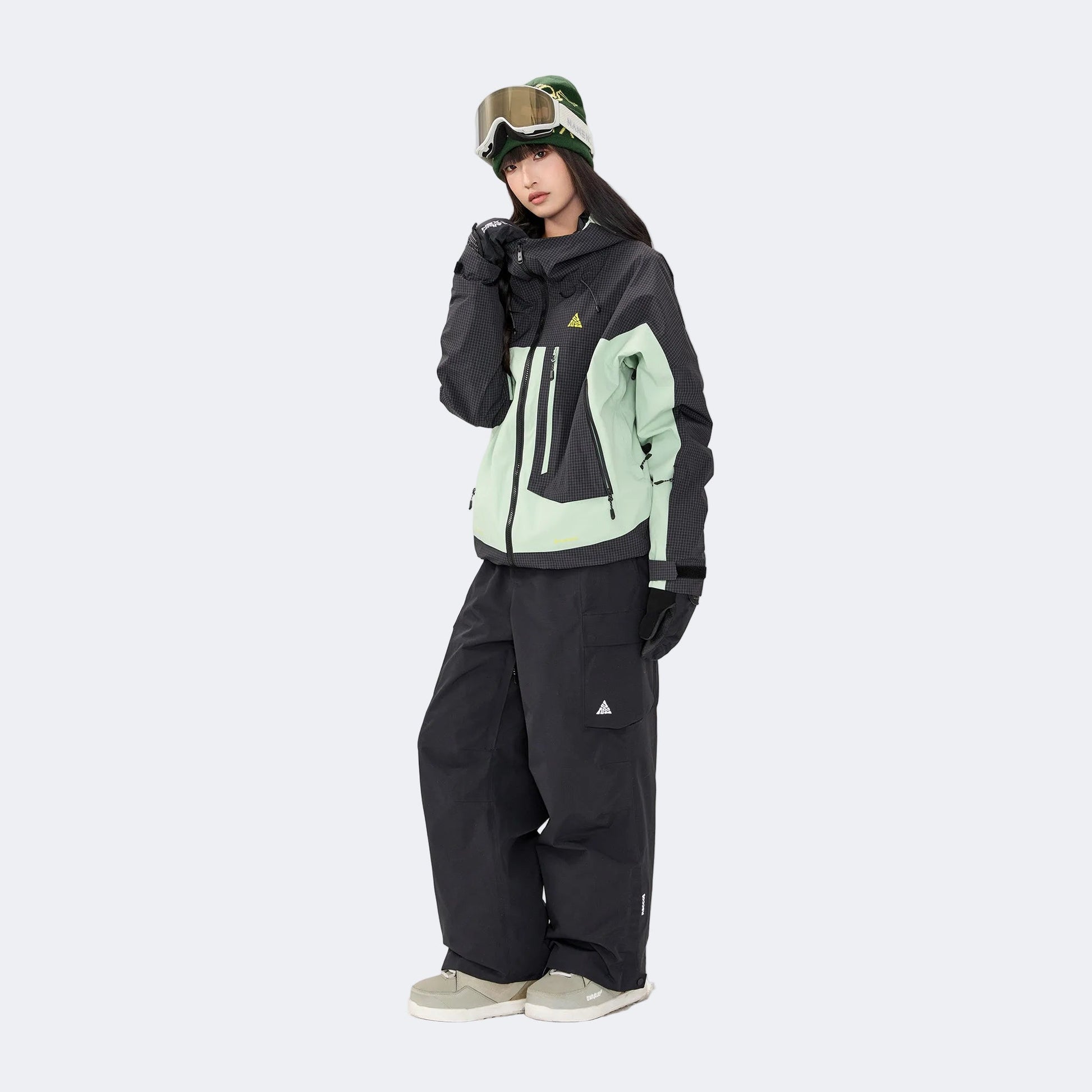 Plaid color-blocked warm workwear-style ski suit - Unisex - NANEND（
Black and green top + Black pants）