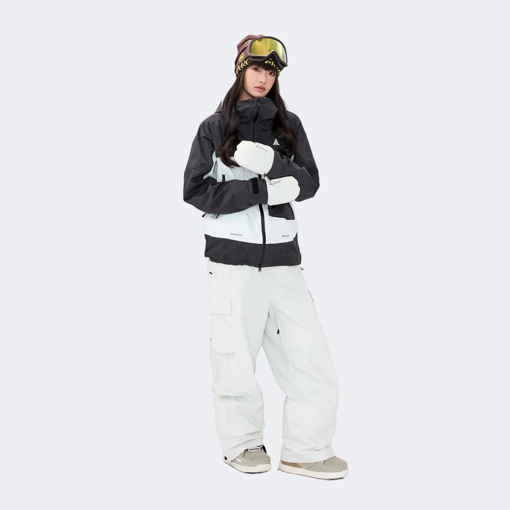 Plaid color-blocked warm workwear-style ski suit - Unisex - NANEND（
Black and white top + Snow Mountain White Pants）